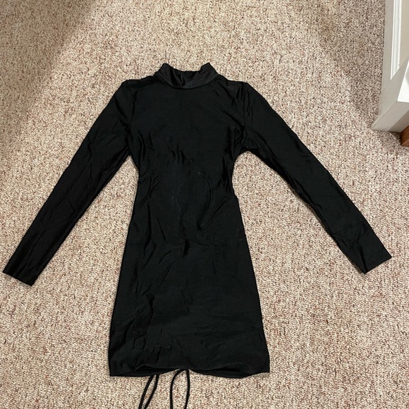 Bodycon open-back tie dress - Picture 3 of 4